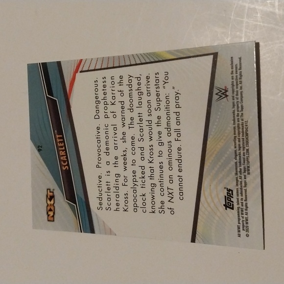 2020 WWE Scarlett Rookie Card Topps Finest - Picture 3 of 3